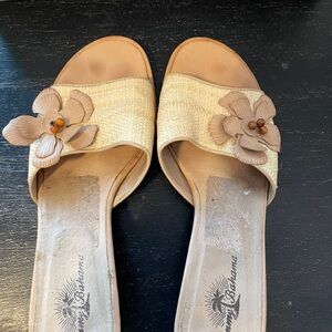 Tommy Bahama Women's Cream Floral Sandals
